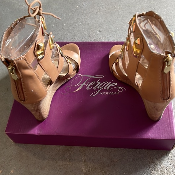 Fergie Wedge shoes from Nordstrom Size 7 - Picture 3 of 4